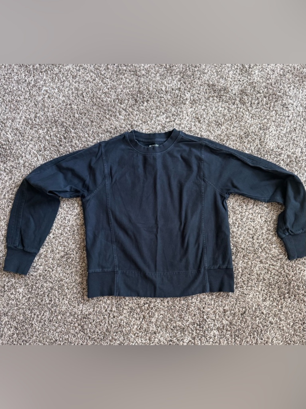 Athleta crew neck Sweatshirt